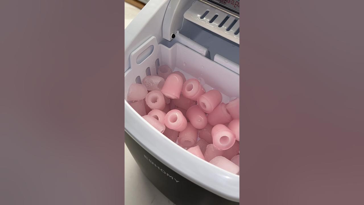 How to make pink ice cubes!! These taste so good! 