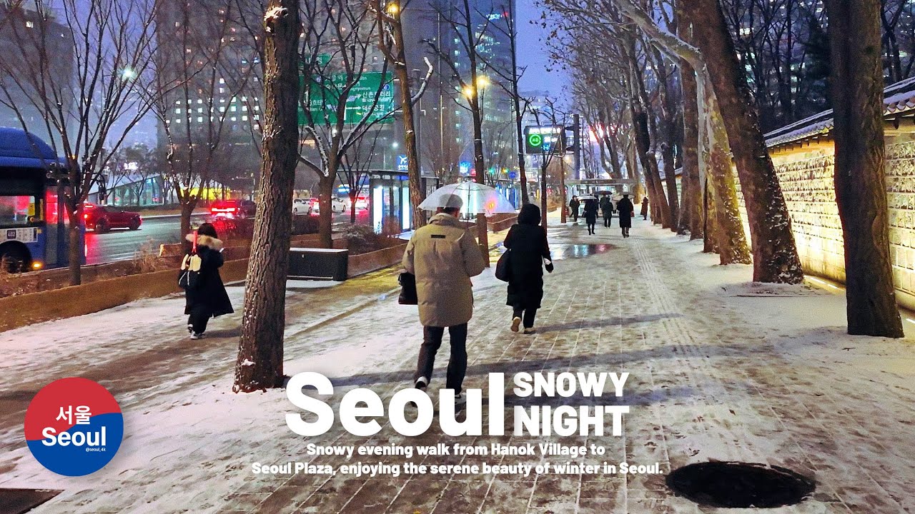 Snowy Evening Walk in Seoul | From Bukchon Hanok Village to Seoul Plaza