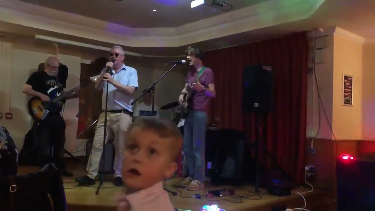 Retro Rockers party time