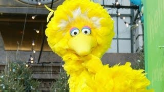 Raw Video: Romney says good bye to Big Bird