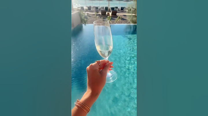 Our Unforgettable Escape to Costa Navarino! ✨🌊