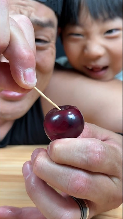 More popping grape jellies! This one was cool 🍇