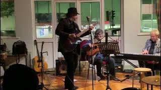 Ivan Strelets - Sunny Afternoon (The Kinks cover on Huskies jam session in OLC 28/04/2023)