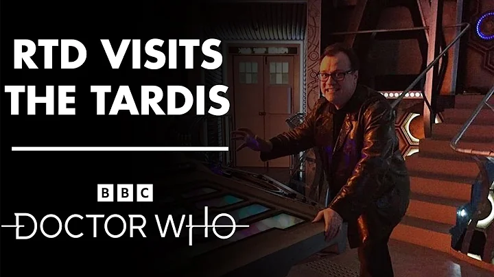 Russell T Davies Visits Peter Capaldi's TARDIS | D...