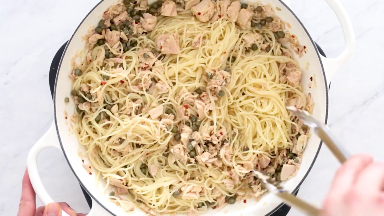 DeLallo Capellini Pasta with Tuna and Garlic Oil Sauce YouTube