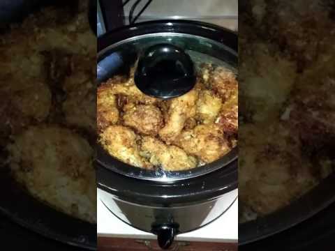 वीडियो: धीमी कुकर में चिकन कैसे भूनें