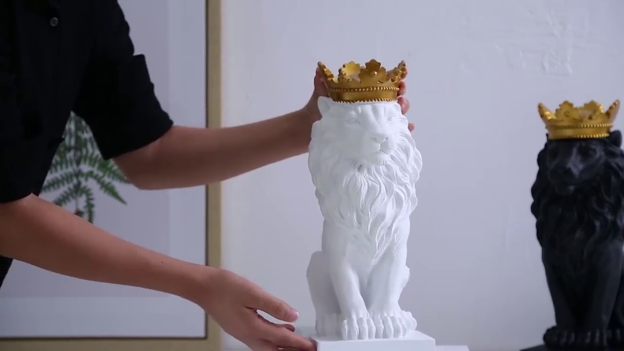 Modern Black/Gold/White Resin Lion Statue With Crown Sculpture Of