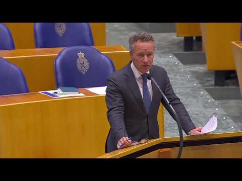 KIJKEN! Moet Rutte de gevangenis in?