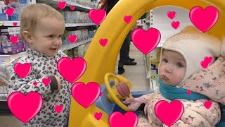 Тема нашел невесту Играет с девочками ПЕРВАЯ ЛЮБОВЬ А совсем недавно боялся их как огня Смешные дети Тема нашел невесту Играет с девочками ПЕРВАЯ ЛЮБОВЬ А совсем недавно боялся их как огня Смешные дети