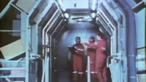 SPACE SHUTTLE COLOMBIA - MISSION TO THE FUTURE (1981) - CharlieDeanArchives / Archival Footage