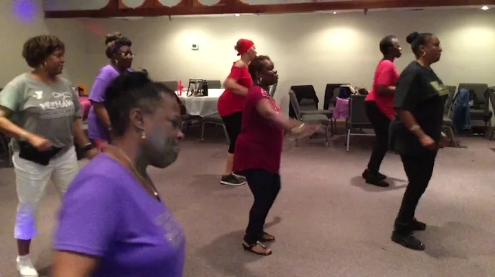 KIM HINTON LINE DANCING TO SANKO (2/17/18)