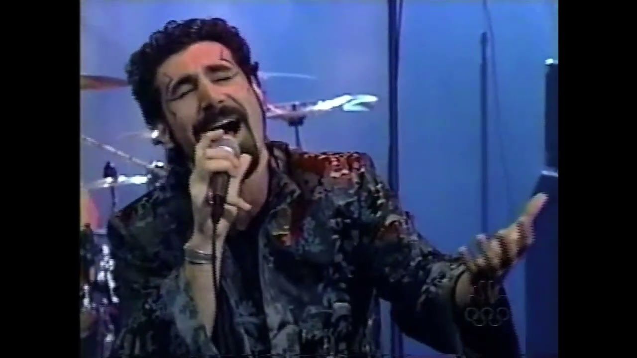 System Of A Down - Spiders [Live on Conan O'Brien]