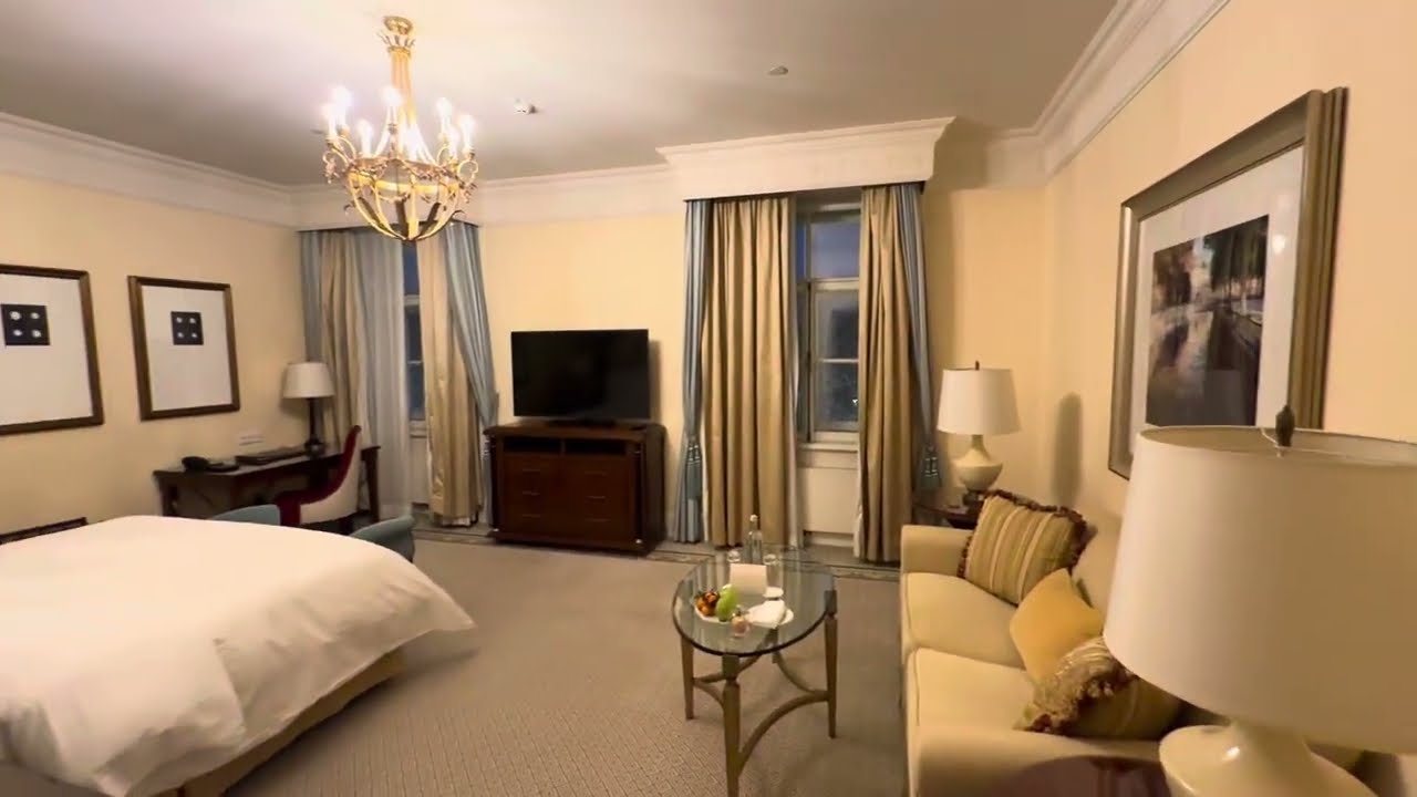 Four Seasons Hotel Lion Palace St. Petersburg | Four Seasons Room with Admiralty and Park View | 320