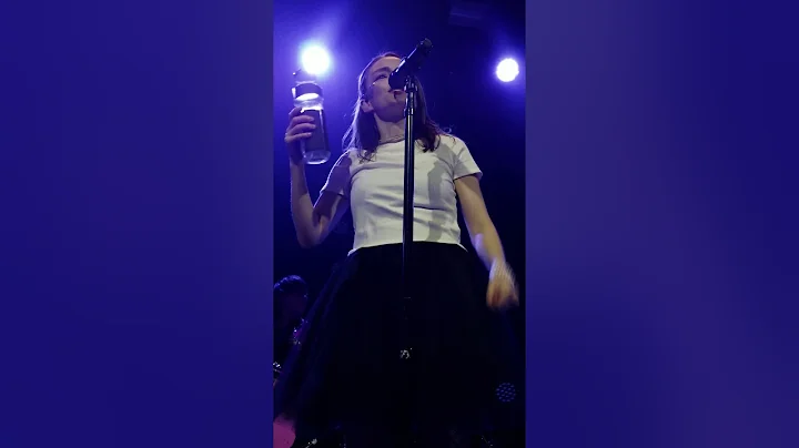 Chvrches (live)- Iain Cook's MF'er, American Idol ...