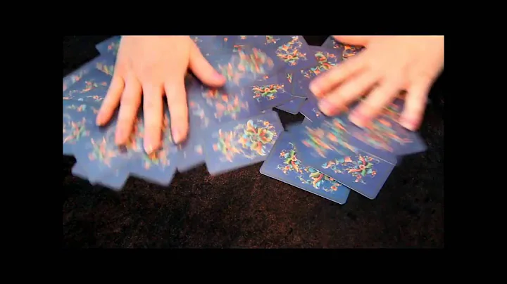 ASMR - Solitaire - Playing with cards - cardsounds - papersounds - shuffle - (No talking)