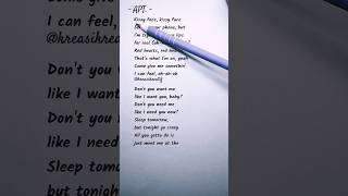 Download Lagu Sing English with “APT” – ROSE \u0026 Bruno Mars’ Smooth Tune 🎶🖤 MP3 Download Lagu Sing English with “APT” – ROSE \u0026 Bruno Mars’ Smooth Tune 🎶🖤 MP3