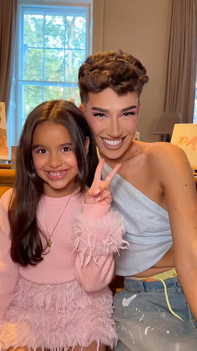 Sisters look who I met! 😭 ​⁠@JamesCharles 🩷