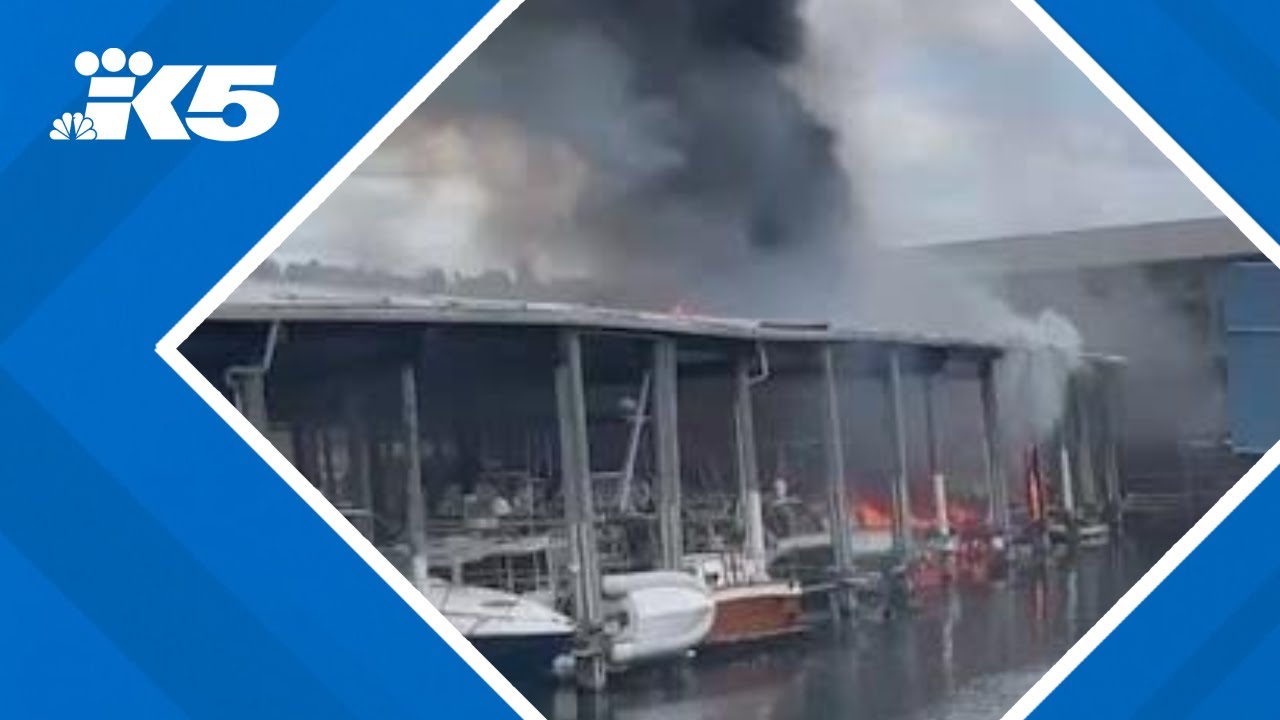 Boat fire spreads to marina on Lake Union - YouTube