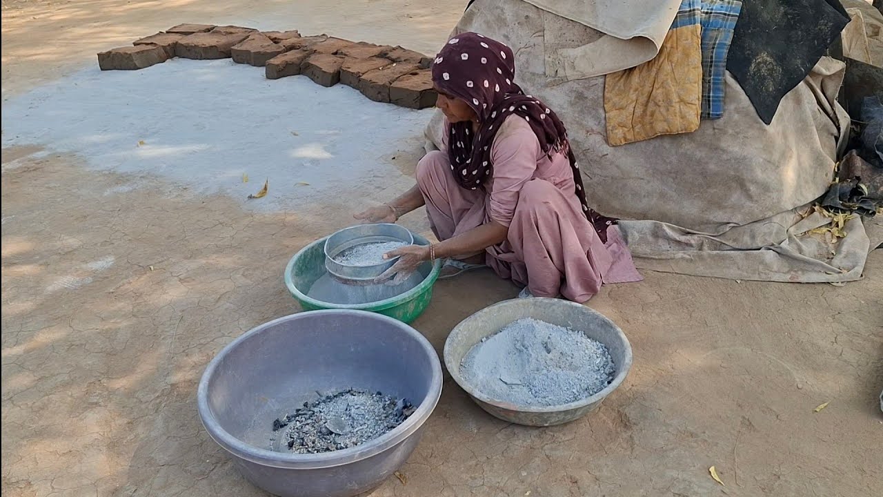 मिट्टी के बर्तनों में राख का उपयोग क्यों करते हैं देखो  दोस्तों😱😱😱😱😱😱😱😱😱😱😱😱😱😱😱😱😱😱😱😱😱😱