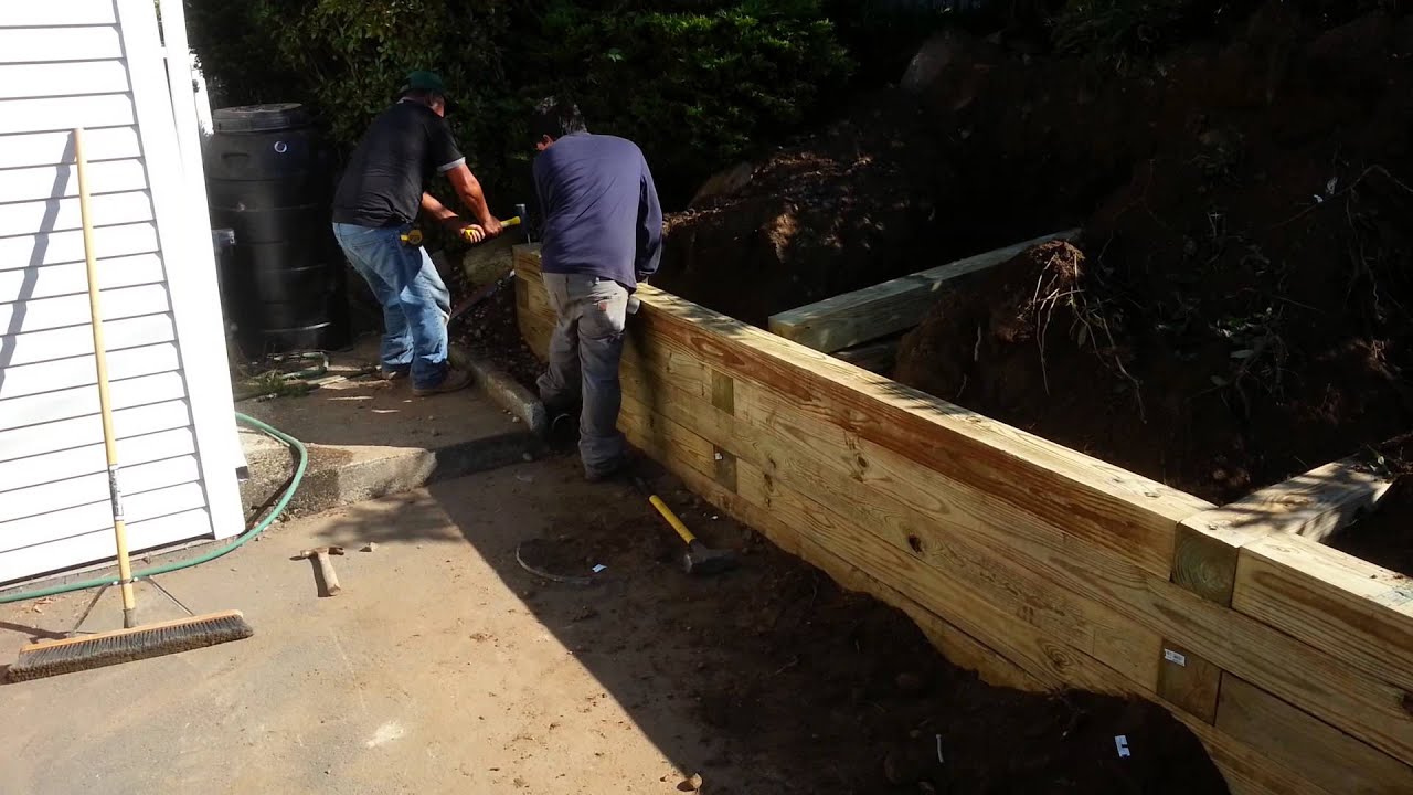 Priscilla retaining wall build. - YouTube