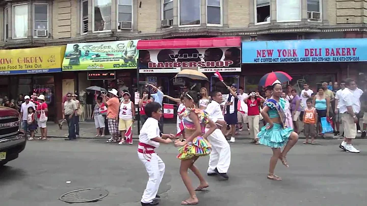 peruvian parade en paterson nj 2010