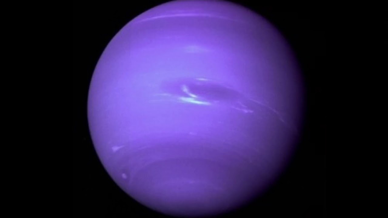 Луна нептун сатурн. Нептун (Планета). Фиолетовый Нептун. Нептун Планета фото. 2011 Нептун.