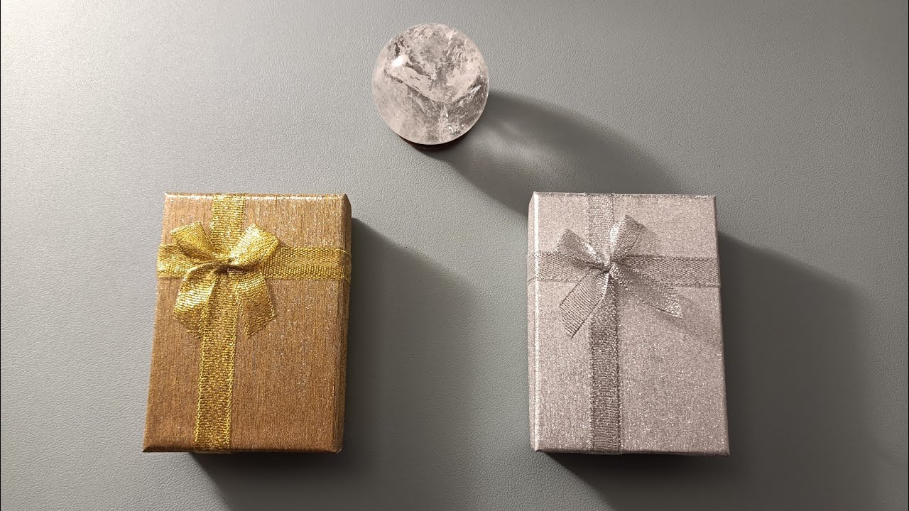 Scegli una Scatola 🎁 Ascolta il Messaggio 🔮 BUONE FESTE✨