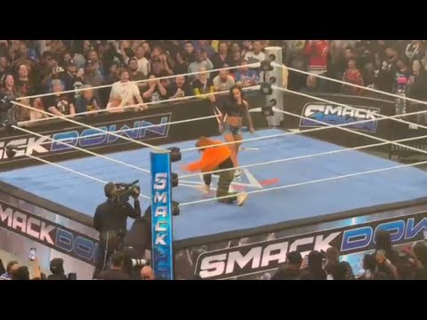 Aj Lee Returns Destroys Becky Lynch WWE Smackdown 9 5 2025
