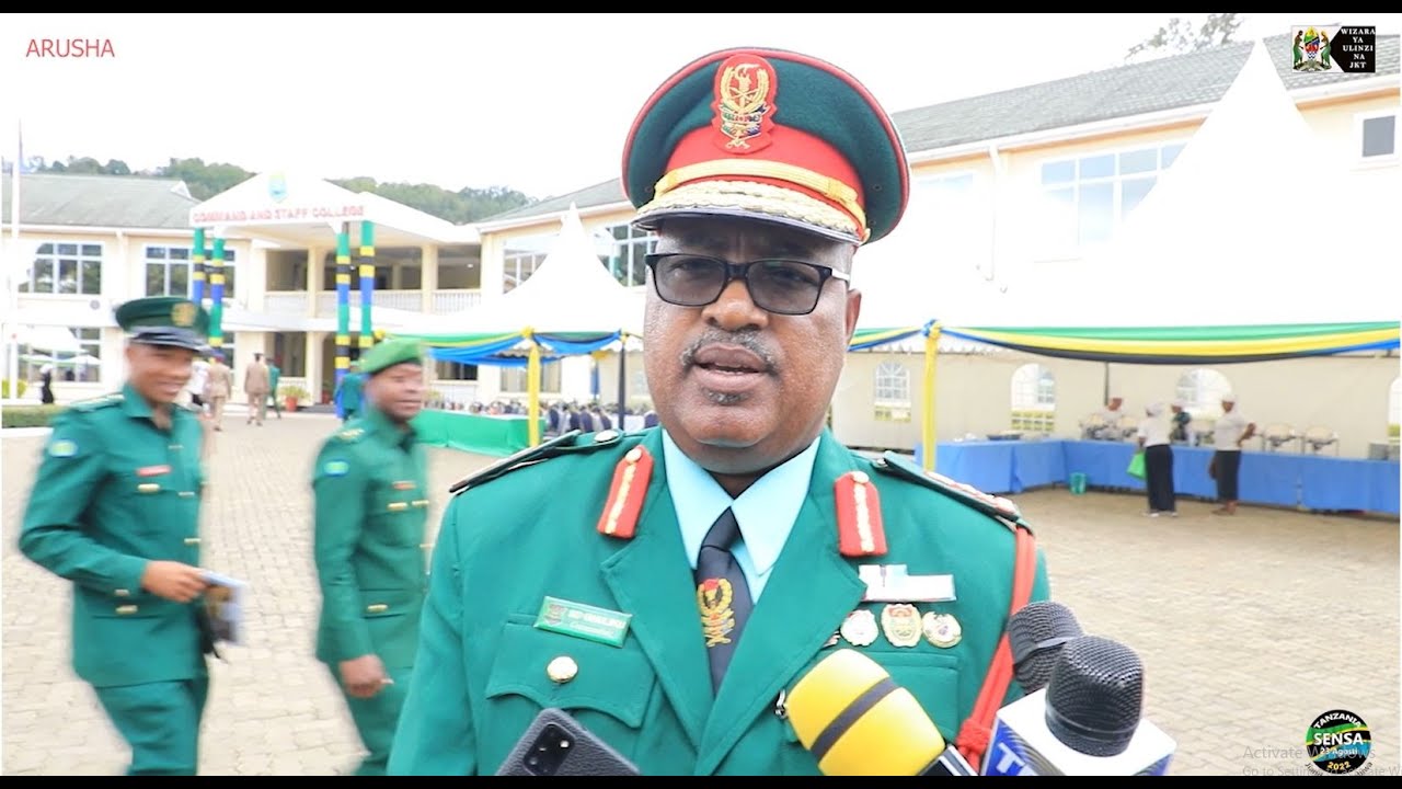 KOZI IMEWAONGEZEA UMAHIRI WAHITIMU Mkuu wa Chuo cha Ukamanda na Unadhimu Brig Gen Sylvester Ghuliku