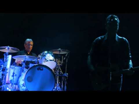 bruce-springsteen-'racing-in-the-street'-sydney-feb-2014