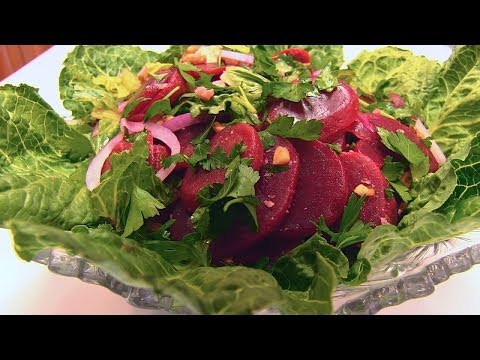 Betty's Beet and Romaine Salad