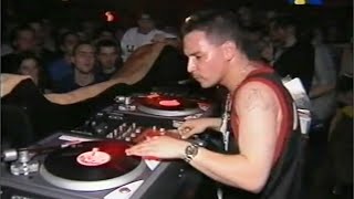 Vintage Cut — Mix Master Mike Drops Bombs in '99