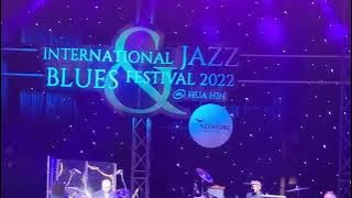 Download lagu Kenny G live in the rain #InternationalJazzandBluefestival2022
