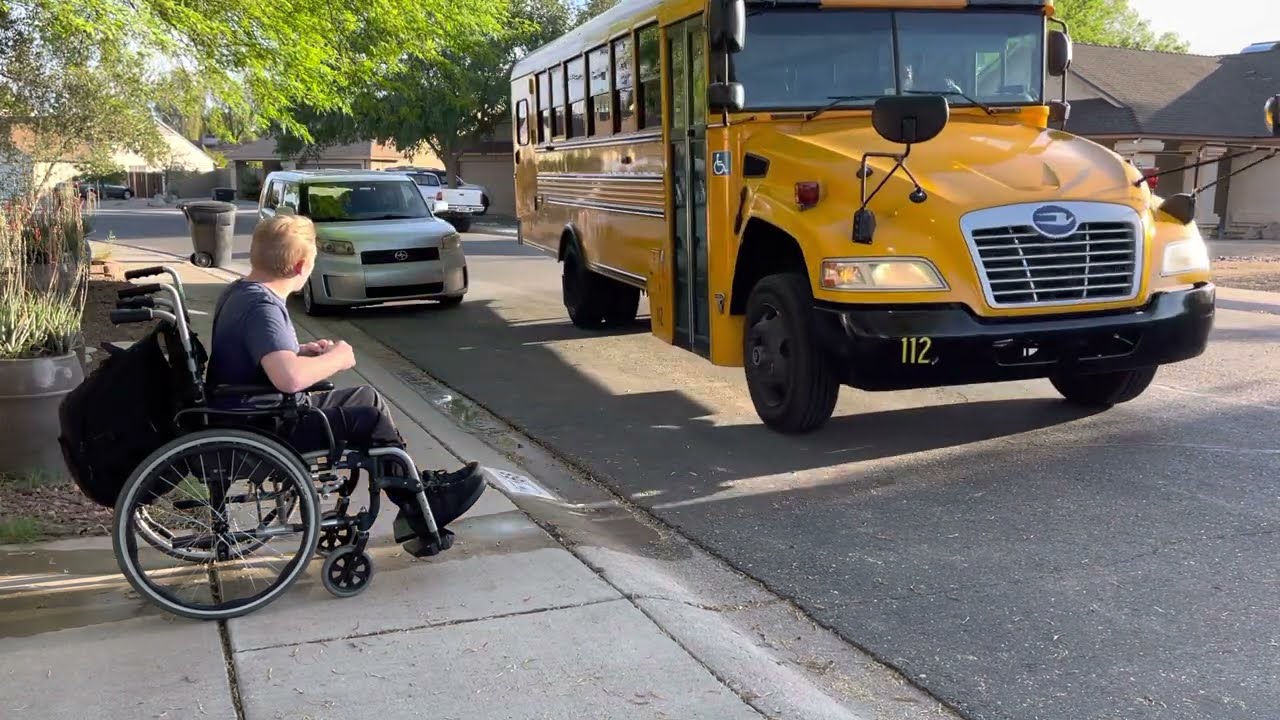 Fun Monday Sagan Bus