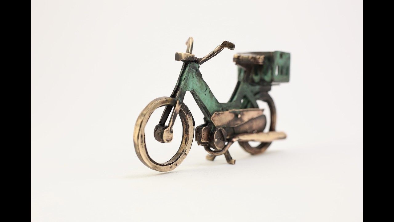 Bronzestøbning af Puch Maxi