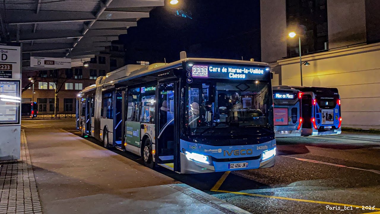 KICKDOWN - IvecoBus UrbanWay 18 CNG - Ligne 2233 - Transdev MLV 