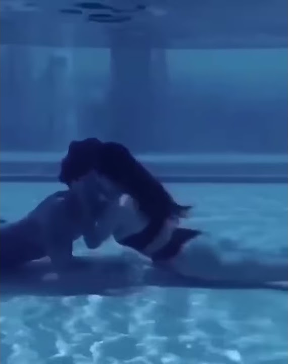 حب تحت الماء