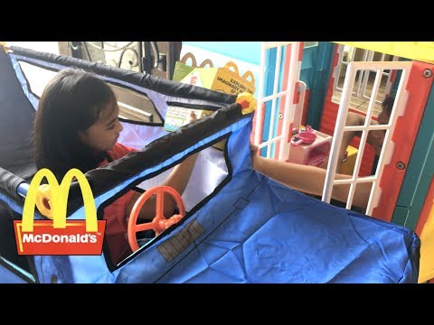 McDonalds Drive TEnglish Essay Pretend Play Saves The Day | Toys Academy