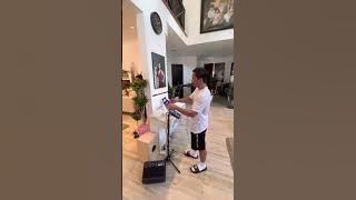 KARAOKE TIME | MANNY PACQUIAO