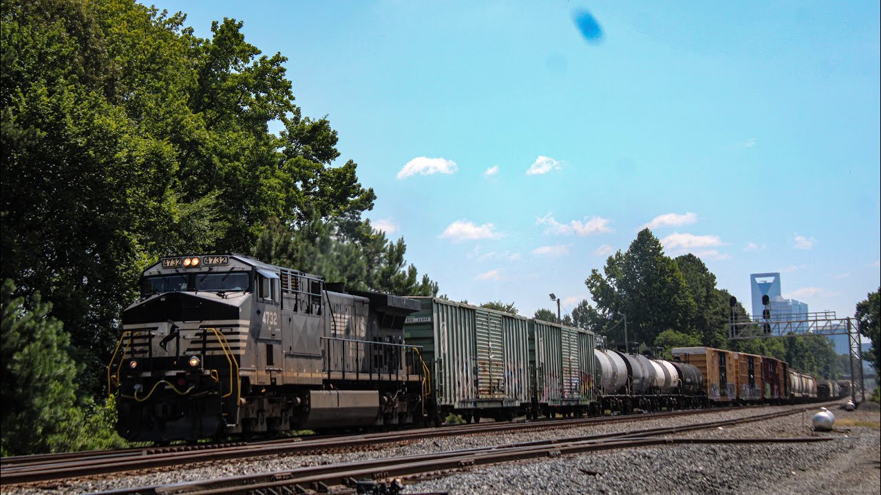 NS AC44C6M 4732 leads NS 153 at Charlotte Junction 7/21/25