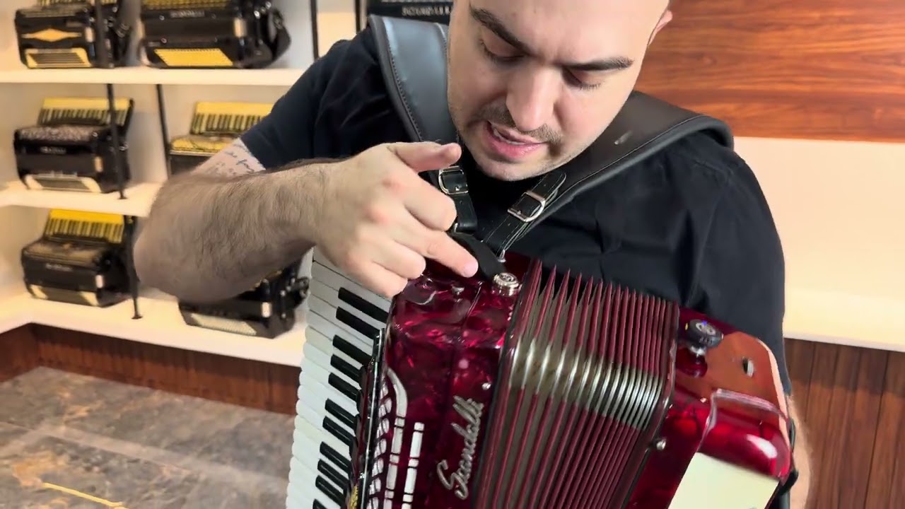 Scandalli Maestrina - R$ 11.500