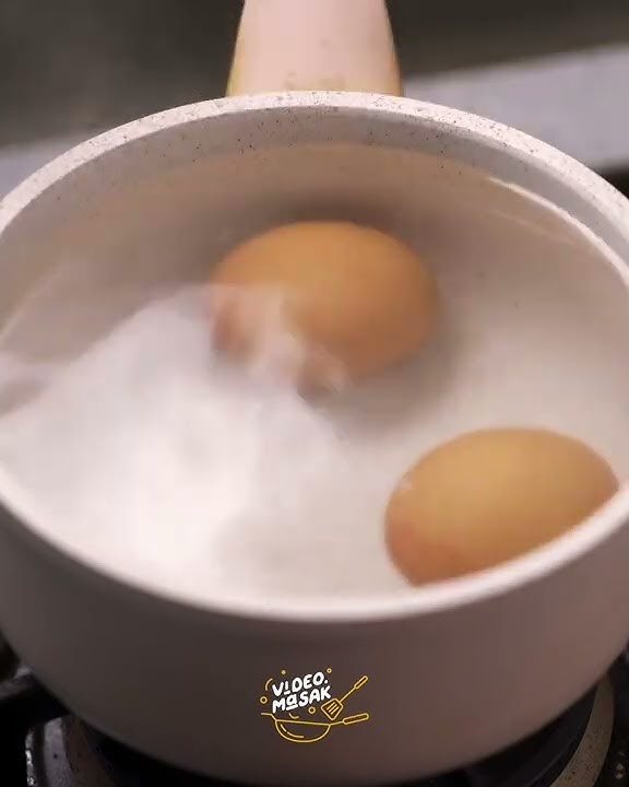 Tips membuat telur setengah matang ala Jepang #shorts