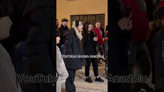 Khodahafez İrandaki Sokak Sanatçılarının Şarkısını Türkçe Seslendi̇rdi̇k