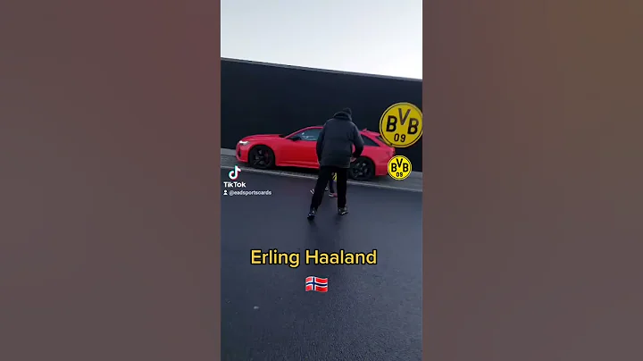 Erling Haaland stopped for us to give some autogra...