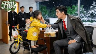 To Save Dying Mom! Desperate Little Girl Kneel &Beg a Stranger In Hospital—Unaware He’s Her CEO Dad!