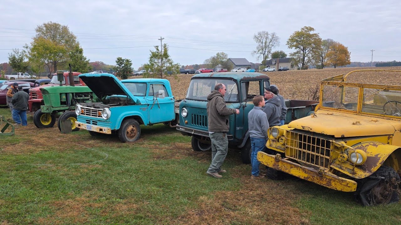 Предварительный просмотр аукциона: старинные автомобили и грузовики Packard Studebaker Pontiac Mo...