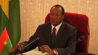 Burkina Fasoda Devlet Başkanı Istifa Etmemekte Kararlı