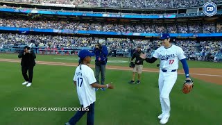 Shohei Ohtani catches first pitch on bobblehead night at Dodger Stadium