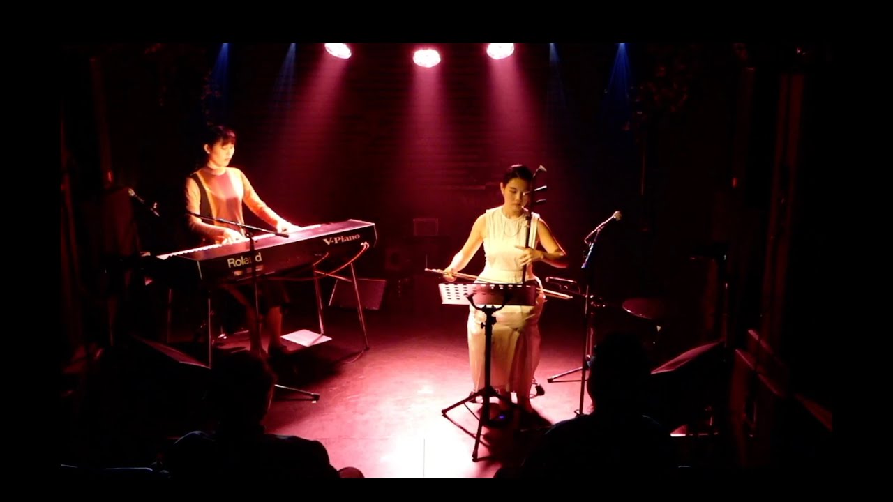 木綿のハンカチーフ - 太田裕美 二胡＆ピアノ - YouTube