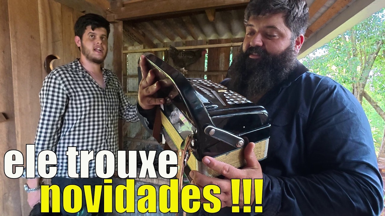um amigo do RS trouxe alguns animais e uma gaita nova, depois almoçaram com a gente no rancho